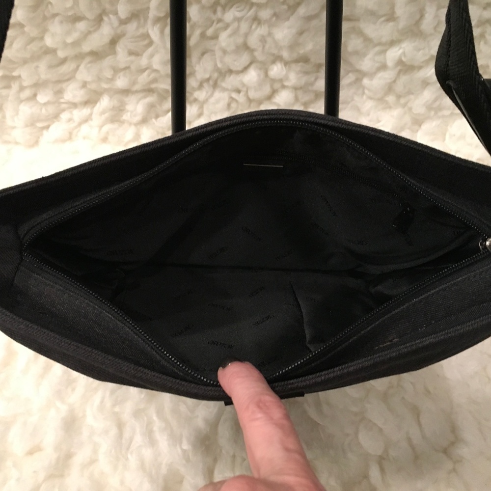 Oroton Charcole Grey Nylon & Leather Purse - Picture 4 of 6